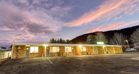 Laurieton Hotel - Tourism Gold Coast 0