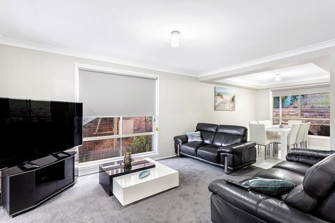 Laze @ Lemon Tree - Tourism Gold Coast 3