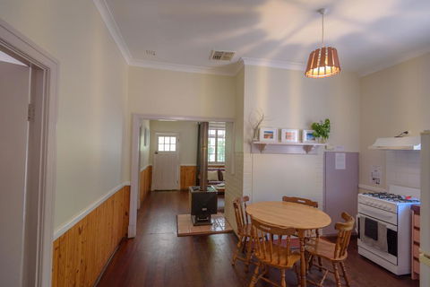 Lewana Cottages - Tourism Gold Coast 3
