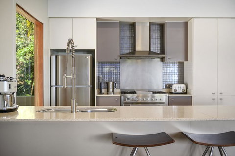 Liapari Beach House - Tourism Gold Coast 2