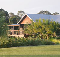 Lilies Luxury Retreats - Tourism Gold Coast