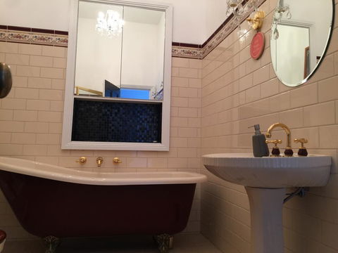 Lucy's Blackwood House - Tourism Gold Coast 2