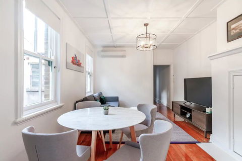 Luxurious Historic Home With Harbour Bridge Views - Tourism Gold Coast 2