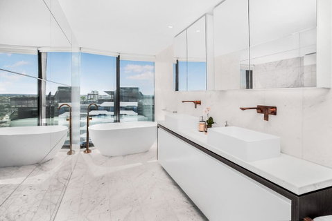 Luxury 3-Bed Apartment Near Valley Shops And Bars - Tourism Gold Coast 3