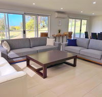 Luxury 3BR Home with KING Bed Metung - Tourism Gold Coast