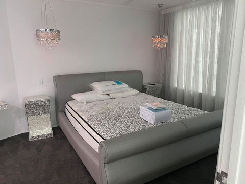 Luxury Apartment, Perfect Location - Tourism Gold Coast 2