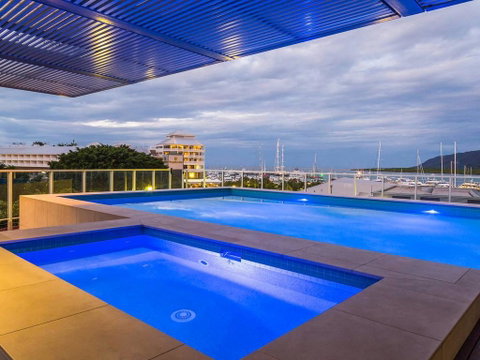Luxury Waterfront Escape On The Harbour 315 - Tourism Gold Coast 0