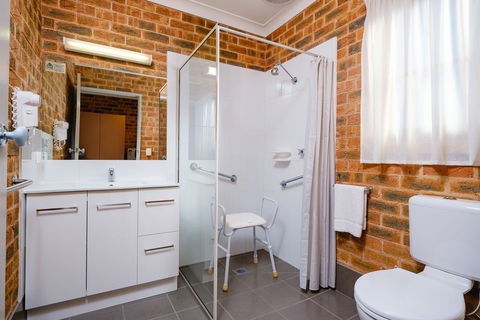 Lydoun Motel - Tourism Gold Coast 1