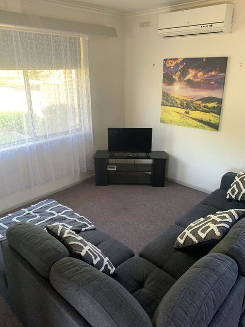 Maffra Short Stay-Thomson House - Tourism Gold Coast 3