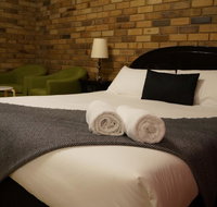 Magdala Motor Lodge  Lakeside Restaurant - Gold Coast