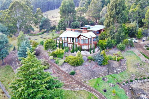 MAGICAL MOUNTAIN RETREAT - 20 Mins To CBD And Only 10 To MONA! - Tourism Gold Coast 0