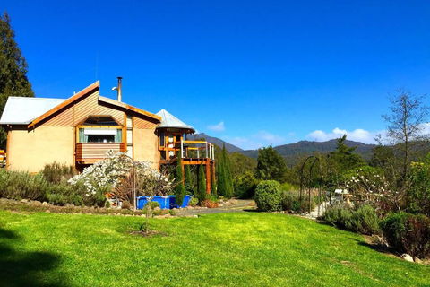 MAGICAL MOUNTAIN RETREAT - 20 Mins To CBD And Only 10 To MONA! - Tourism Gold Coast 2