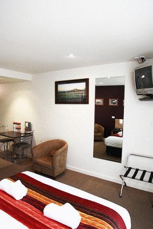 Mansfield Motel - Tourism Gold Coast 3