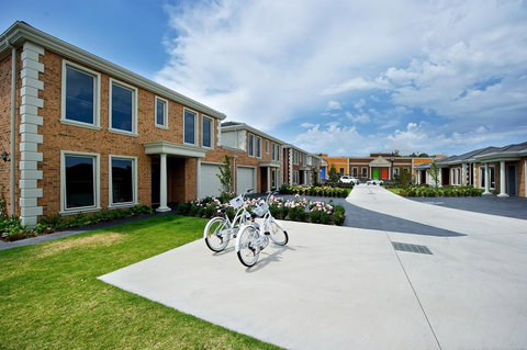 Mansi On Raymond - Tourism Gold Coast 2