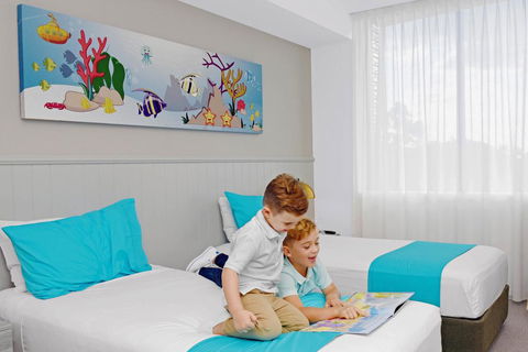 Mantra At Sharks - Tourism Gold Coast 1