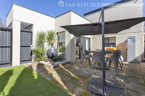Marilyns Place: Private + Spacious + Central - Tourism Gold Coast 1