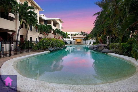 Marina View Apartment - Walk To The Strand - Tourism Gold Coast 0
