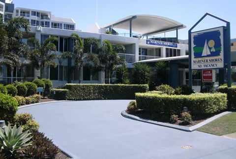 Mariner Shores Club - Tourism Gold Coast 1