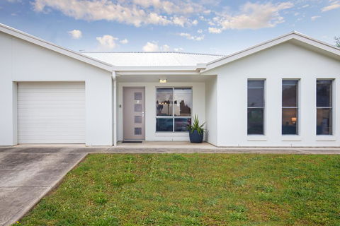 Megan House - Tourism Gold Coast 3