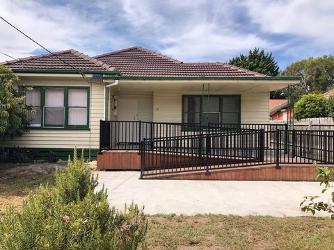 Melbourne Short Stay - Clayton Station, Monash Uni, Hospital - Tourism Gold Coast 0