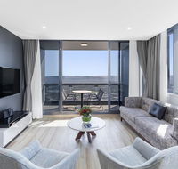 Meriton Suites Southport - Tourism Gold Coast