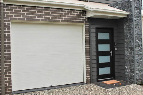 Michael's Place: Brand New Unit Close To Uni & CBD - Tourism Gold Coast 2