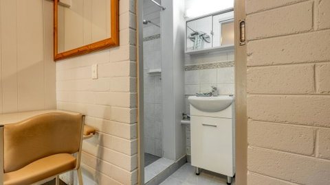 Millers Cottage Motel - Tourism Gold Coast 1