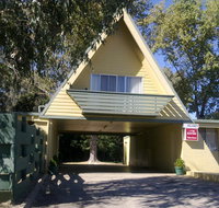 Millers Cottage Motel - Gold Coast