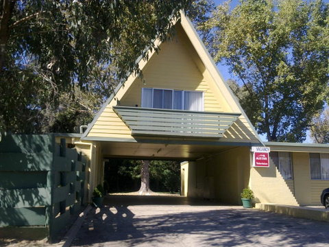 Millers Cottage Motel - Tourism Gold Coast 0