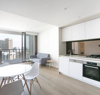 Modern Apartment in Darling Harbour - Tourism Gold Coast