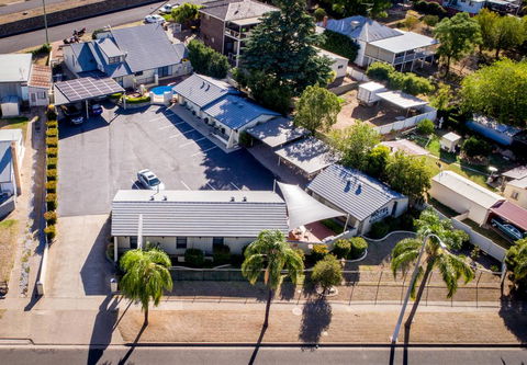 Motel Grande - Tourism Gold Coast 1