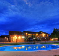 Motel Meneres - Tourism Gold Coast