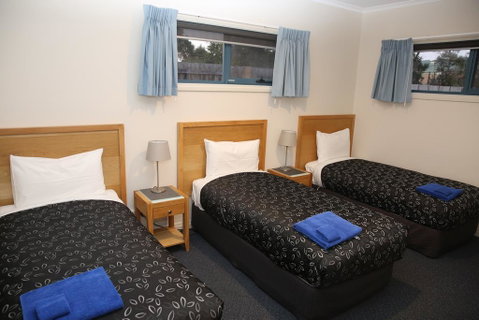 Motel On A'Beckett - Tourism Gold Coast 3