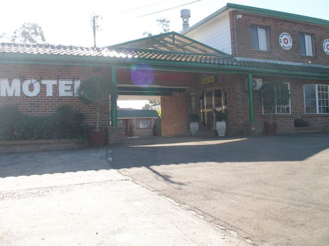 Mt Kuring-Gai Motel - Tourism Gold Coast 1