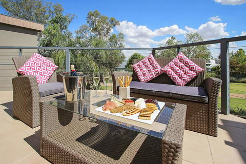 Mulwala Lakeside Townhouse #2 - Tourism Gold Coast 0