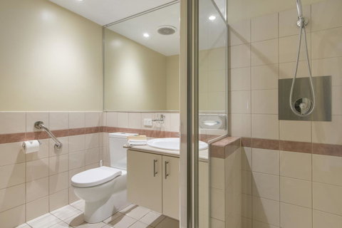 The Peninsula Riverside Serviced Apartments - Tourism Gold Coast 33