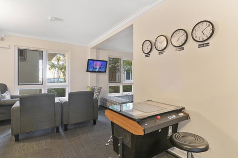The Peninsula Riverside Serviced Apartments - Tourism Gold Coast 40