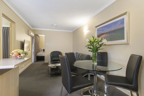 The Peninsula Riverside Serviced Apartments - Tourism Gold Coast 20