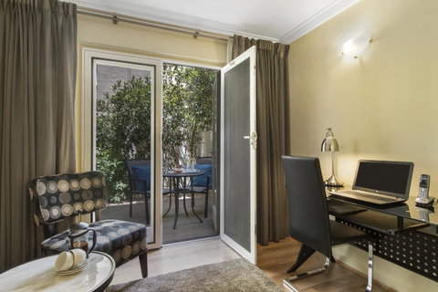The Peninsula Riverside Serviced Apartments - Tourism Gold Coast 24