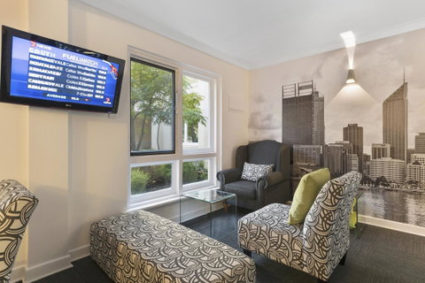 The Peninsula Riverside Serviced Apartments - Tourism Gold Coast 39