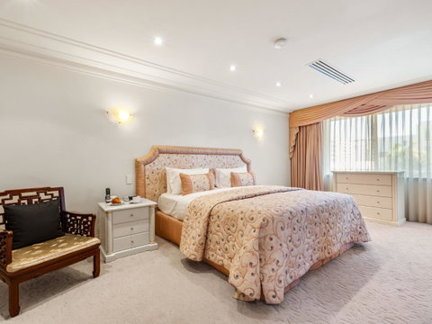 The Peninsula Riverside Serviced Apartments - Tourism Gold Coast 11