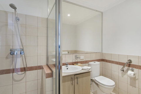 The Peninsula Riverside Serviced Apartments - Tourism Gold Coast 22