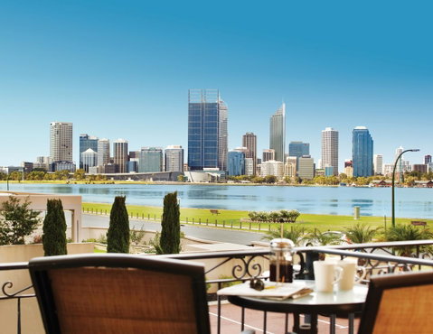 The Peninsula Riverside Serviced Apartments - Tourism Gold Coast 34
