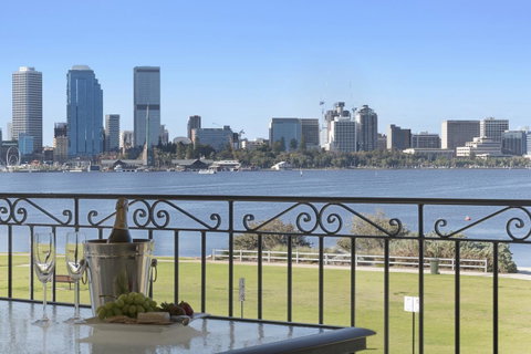 The Peninsula Riverside Serviced Apartments - Tourism Gold Coast 16