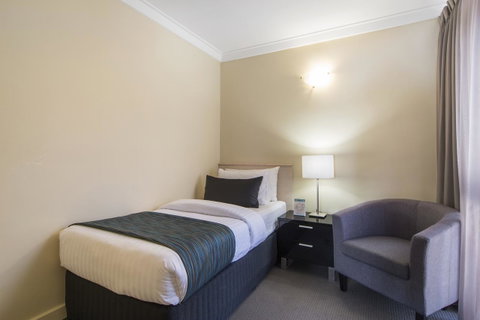 The Peninsula Riverside Serviced Apartments - Tourism Gold Coast 29