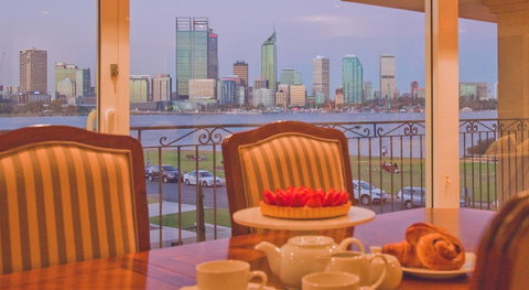 The Peninsula Riverside Serviced Apartments - Tourism Gold Coast 23