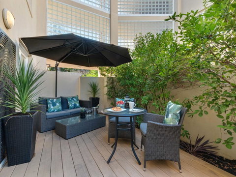 The Peninsula Riverside Serviced Apartments - Tourism Gold Coast 12