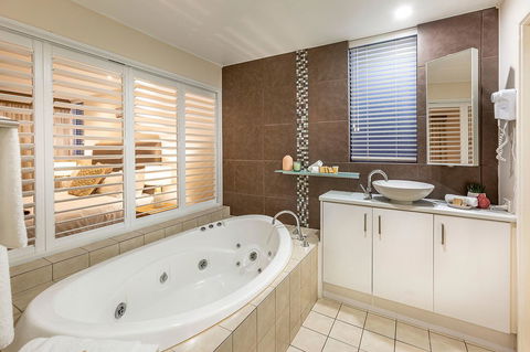 Prideau\'s Of Margaret River - Tourism Gold Coast 14