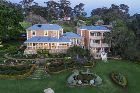 Grand Mercure Basildene Manor - Tourism Gold Coast 0