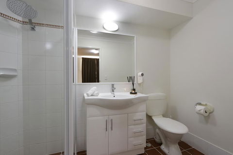 Hillarys Marina Apartment - Tourism Gold Coast 21